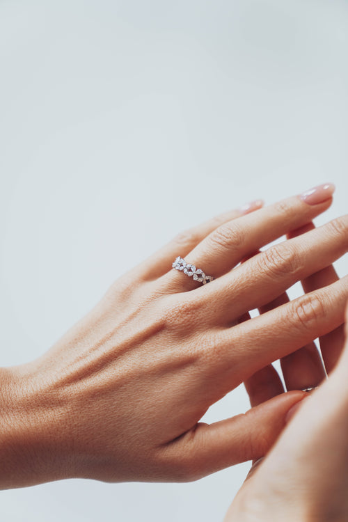 Pierścionek z białego złota z diamentami Jardin Blanc Diamond Ring